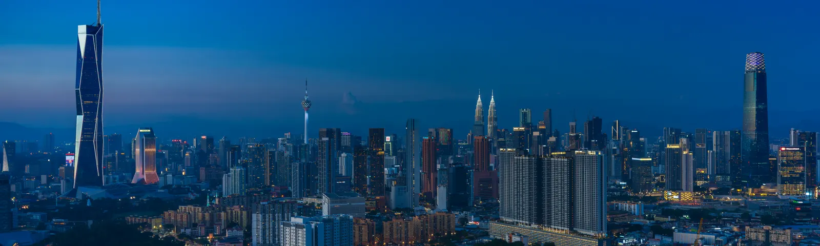 Pemandangan bandar Kuala Lumpur pada waktu senja — RakanTech
